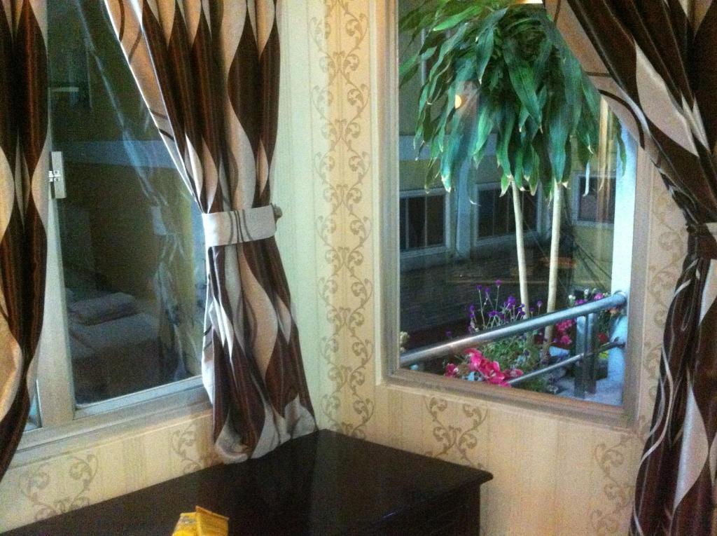 Hoai Pho Hotel โฮจิมินห์ซิตี้ ภายนอก รูปภาพ